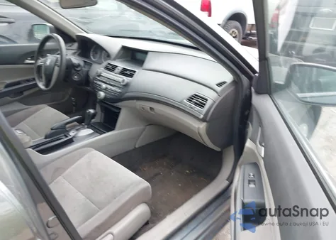 2010 Honda Accord 2.4 Lx z USA, uszkodzony, nr VIN 1HGCP2F3HAA029703